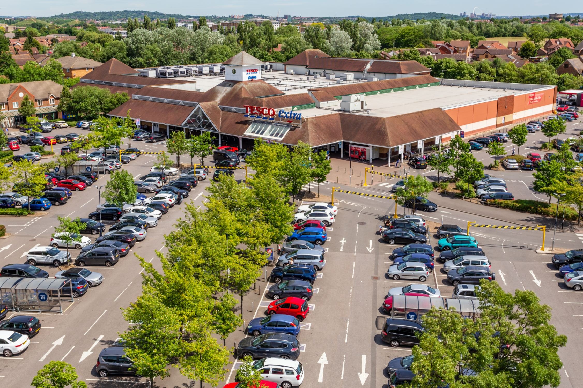 Tesco Extra Yeading Investments Green & Partners